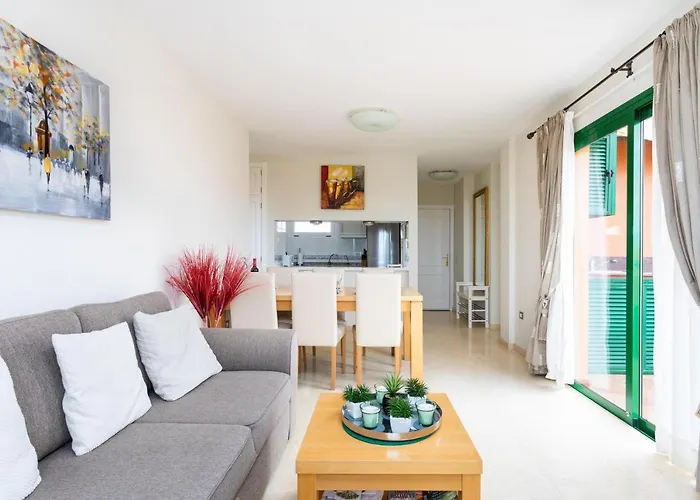 Prime Homes Taoro Attic * 拉克鲁斯